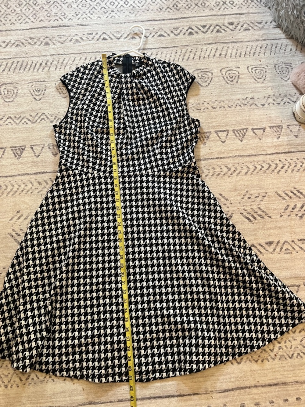 New York & Company Black and White Houndstooth Fit-and-Flare Dress - Picture 4 of 7